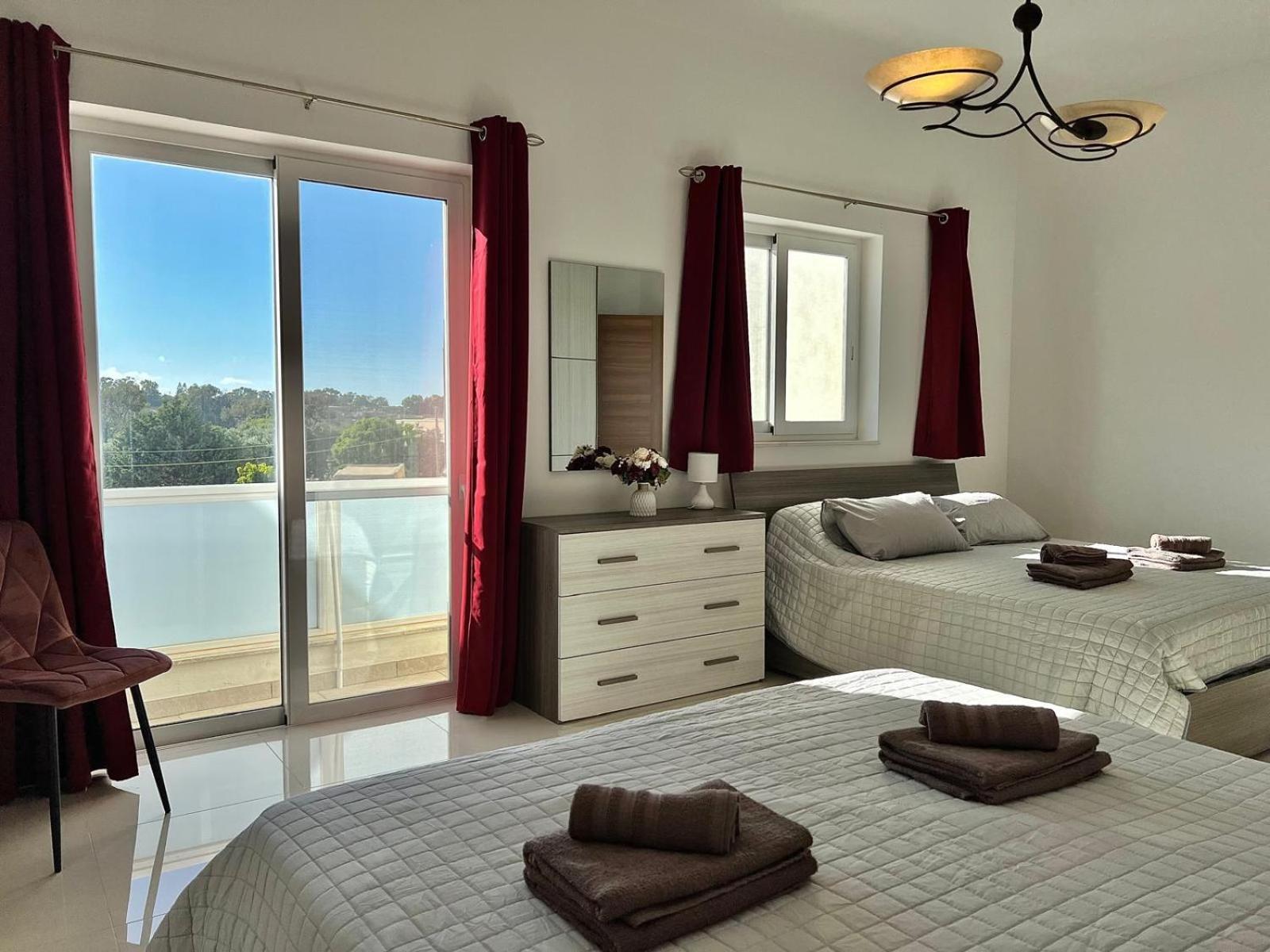 Carousel Apartments Qrendi エクステリア 写真